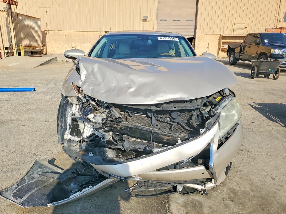 2014 LEXUS ES 300H — Фото 5 из 12
