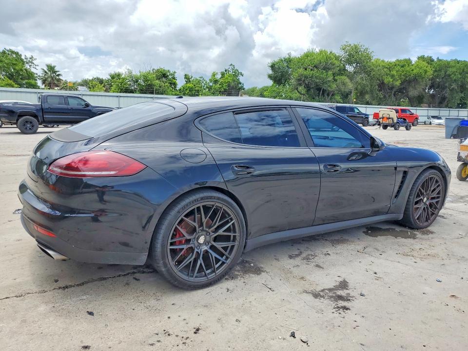 2014 PORSCHE PANAMERA 2 — Фото 3 из 12