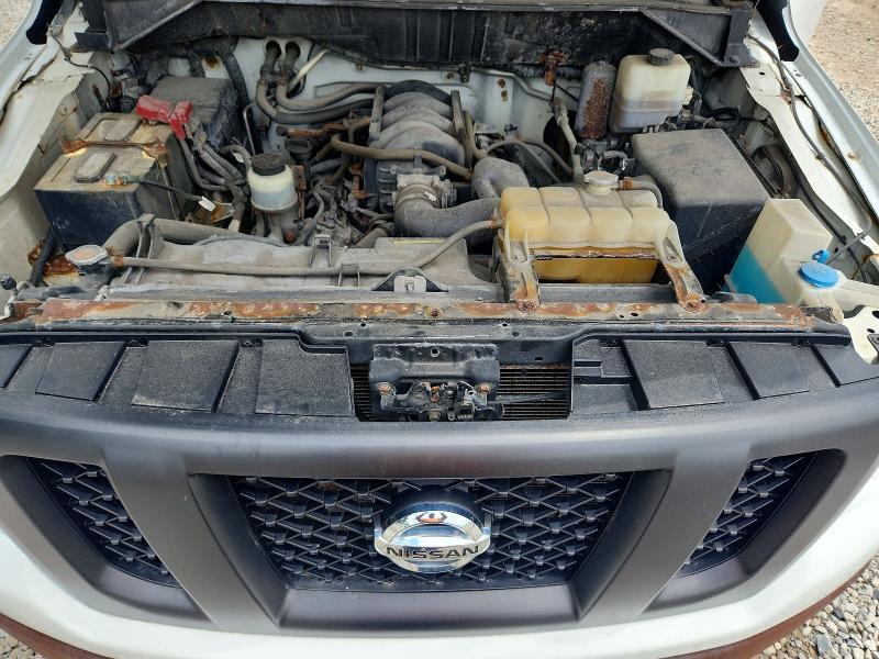 2014 NISSAN NV 2500/3500 — Фото 11 из 12