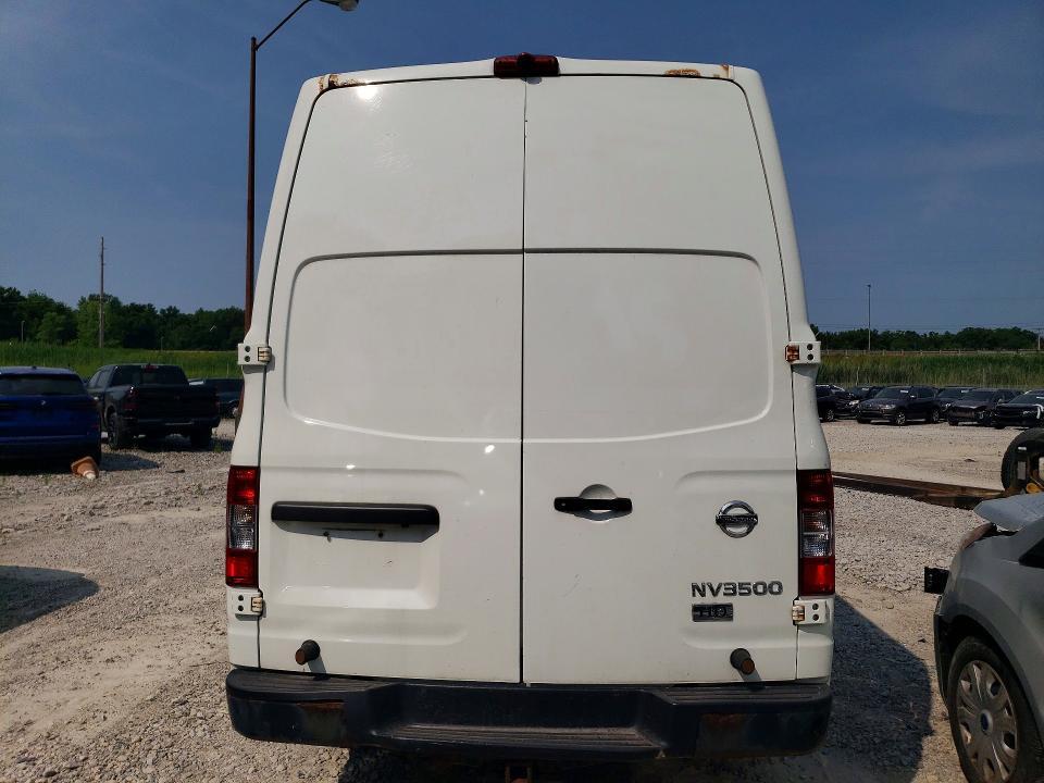 2014 NISSAN NV 2500/3500 — Фото 6 из 12