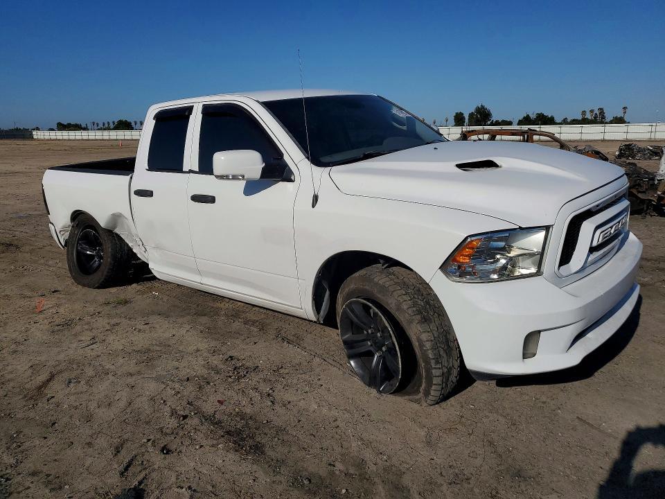 2014 RAM 1500 ST — Фото 4 из 13