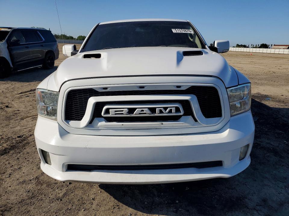 2014 RAM 1500 ST — Фото 5 из 13