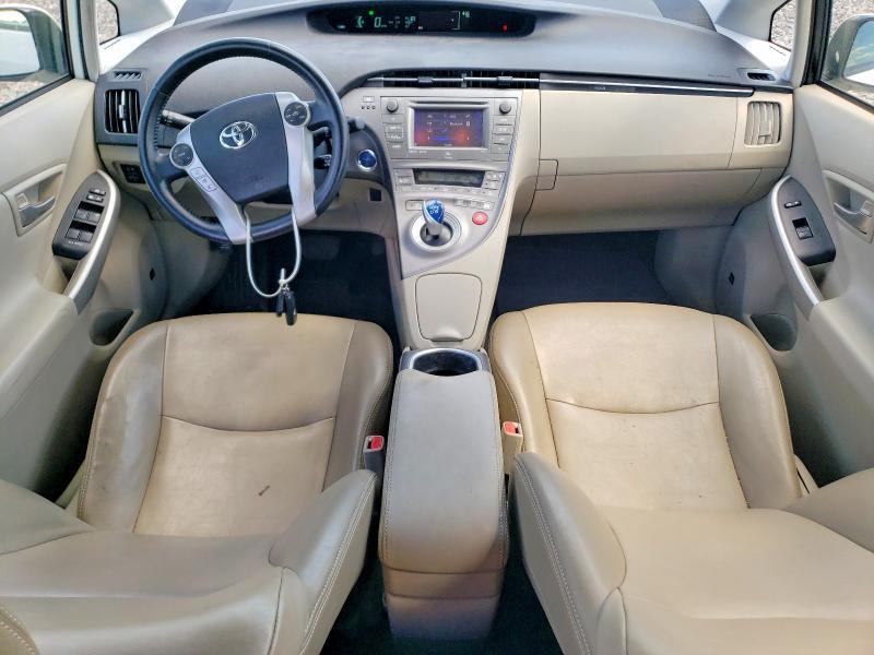 JTDKN3DU3E1738188 2014 TOYOTA PRIUS photo no. 8