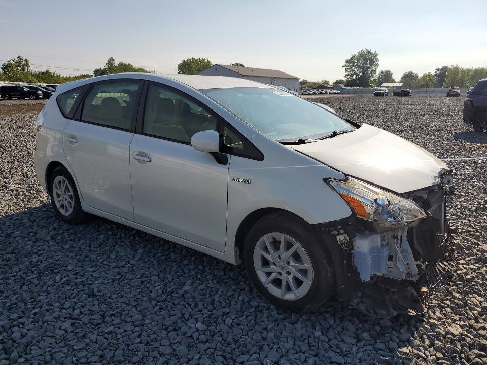 2014 TOYOTA PRIUS V THREE — Фото 4 из 12