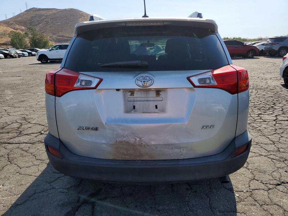 2014 TOYOTA RAV4 XLE — Фото 6 из 13