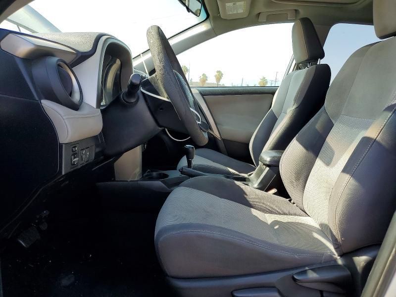 2014 TOYOTA RAV4 XLE — Фото 7 из 13
