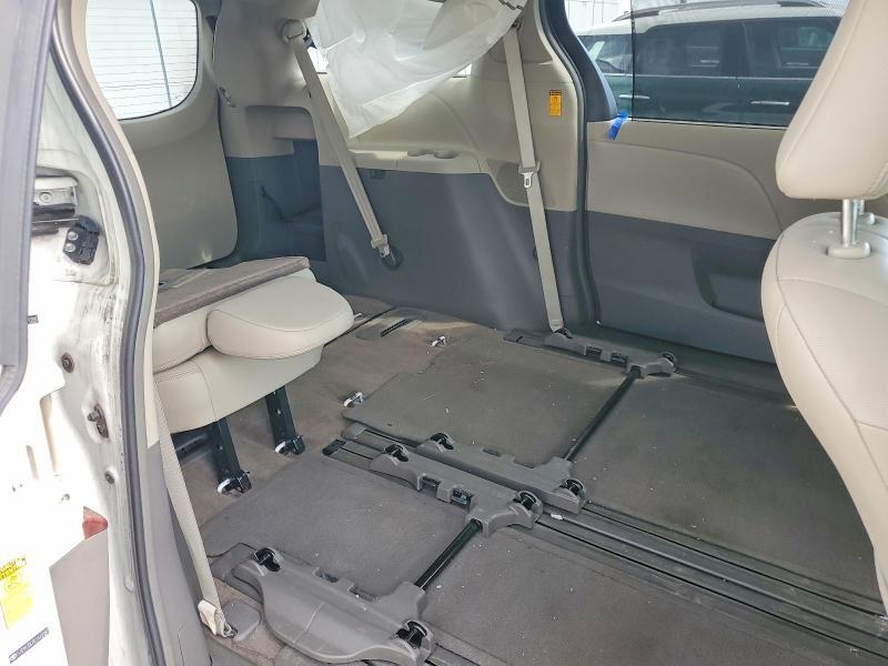 2014 TOYOTA SIENNA XLE 8-PASSENGER — Фото 11 из 14