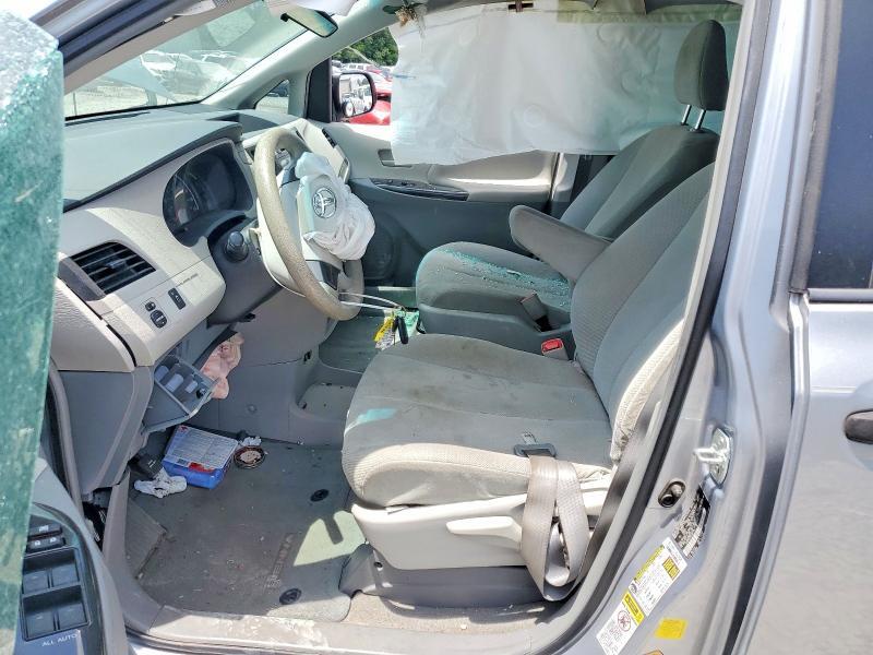 2014 TOYOTA SIENNA L 7-PASSENGER — Фото 7 из 13