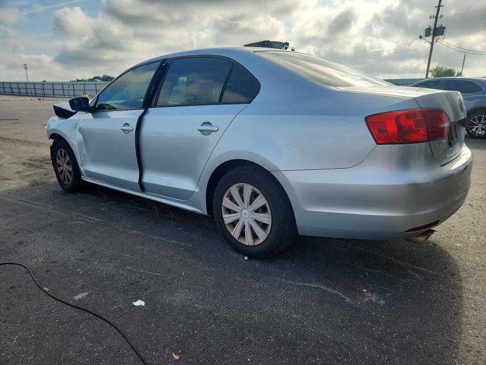 2014 VOLKSWAGEN JETTA BASE — Фото 2 из 12