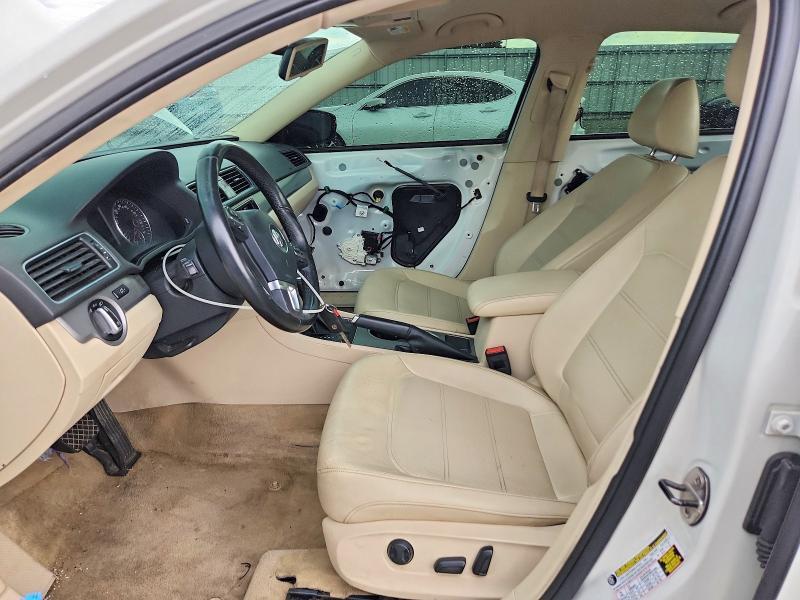 2014 VOLKSWAGEN PASSAT SE — Фото 7 из 13
