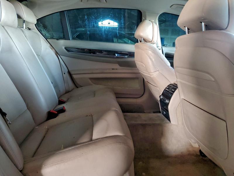 2013 BMW 750 LXI — Фото 10 из 12