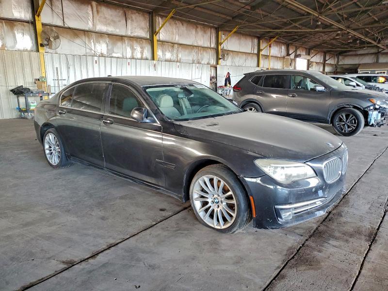 2013 BMW 750 LXI — Фото 4 из 12
