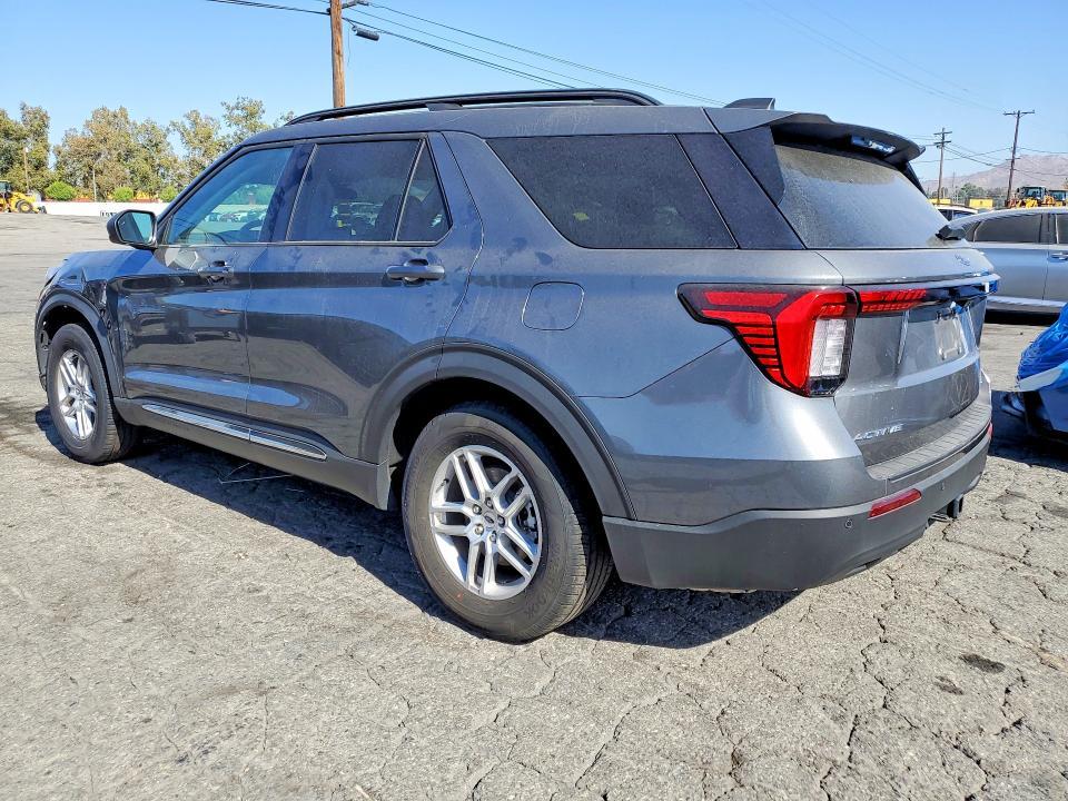 2025 FORD EXPLORER ACTIVE — Фото 2 из 13