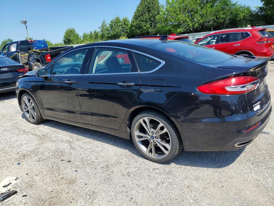 3FA6P0D9XLR194285 2020 FORD FUSION photo no. 2