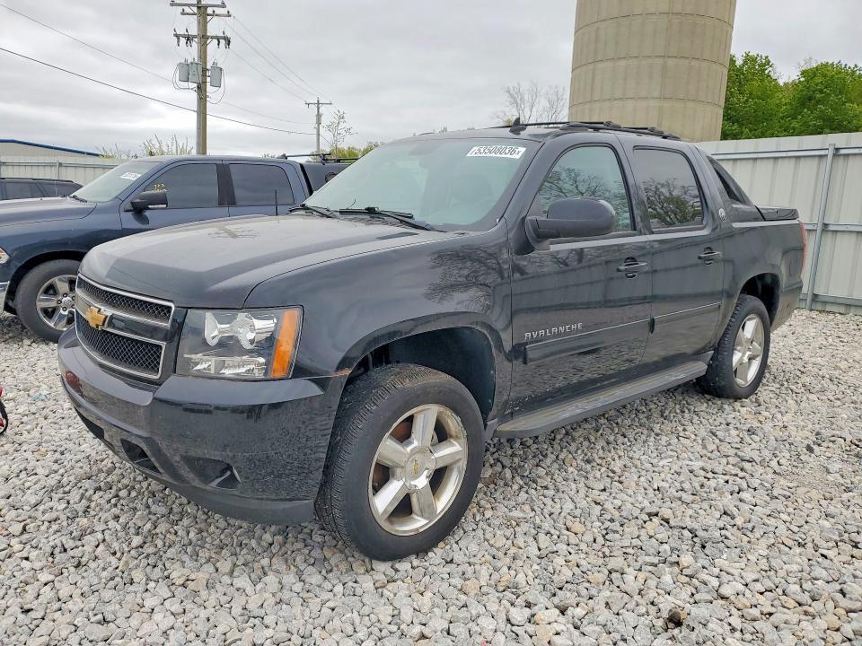 2013 CHEVROLET AVALANCHE LT