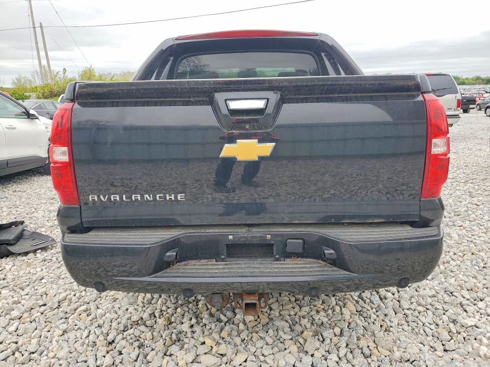 2013 CHEVROLET AVALANCHE LT — Фото 6 из 12