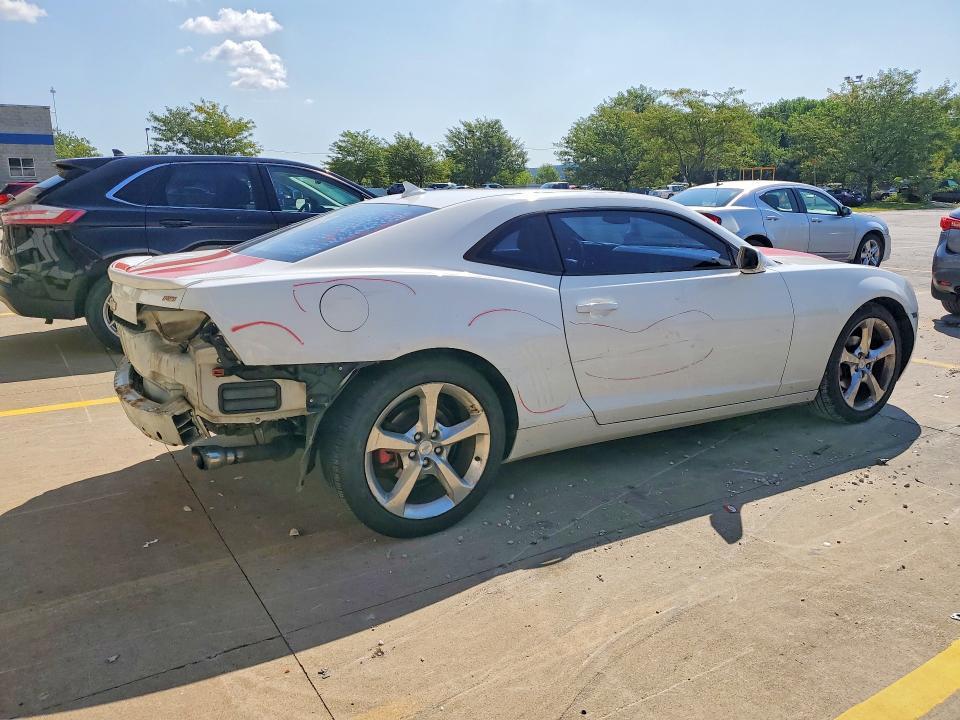 2013 CHEVROLET CAMARO LT — Фото 3 из 12