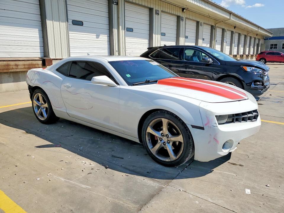 2013 CHEVROLET CAMARO LT — Фото 4 из 12