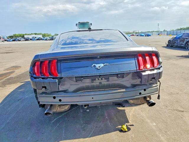2020 FORD MUSTANG — Фото 6 из 12