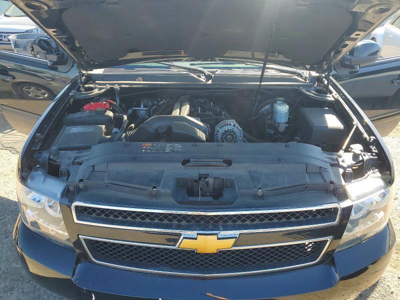 2013 CHEVROLET SUBURBAN K1500 LS — Фото 12 из 13