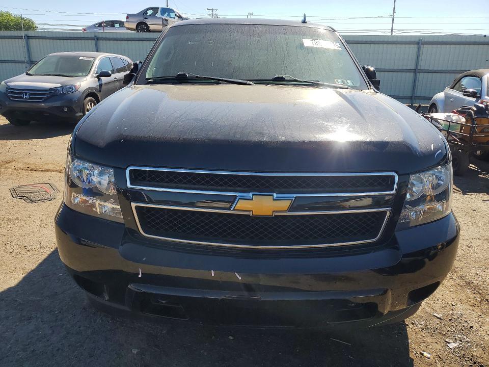 2013 CHEVROLET SUBURBAN K1500 LS — Фото 5 из 13