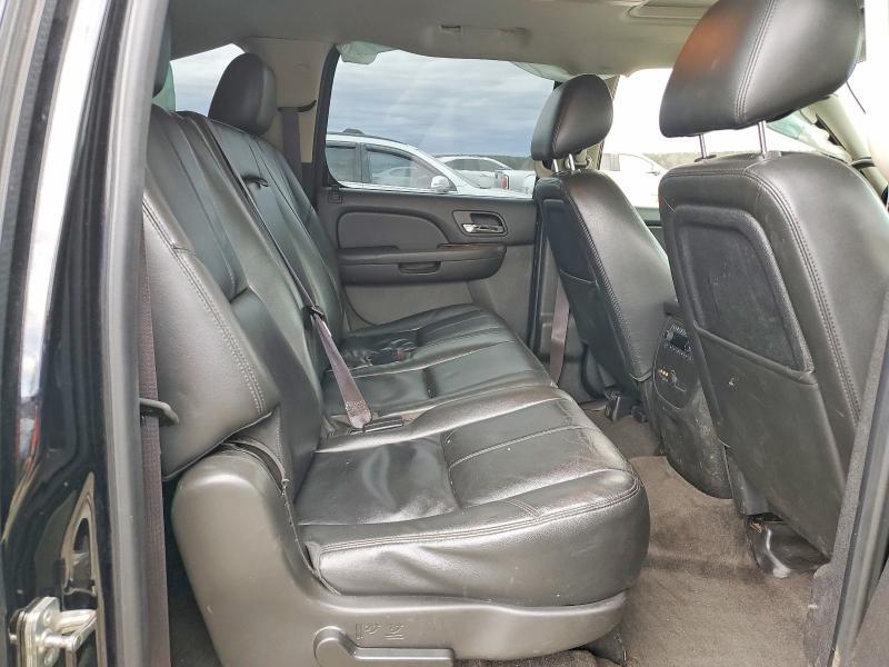 2013 CHEVROLET SUBURBAN — Фото 11 из 13