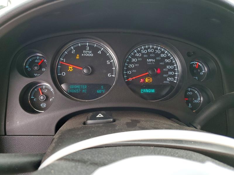 2013 CHEVROLET SUBURBAN — Фото 9 из 13