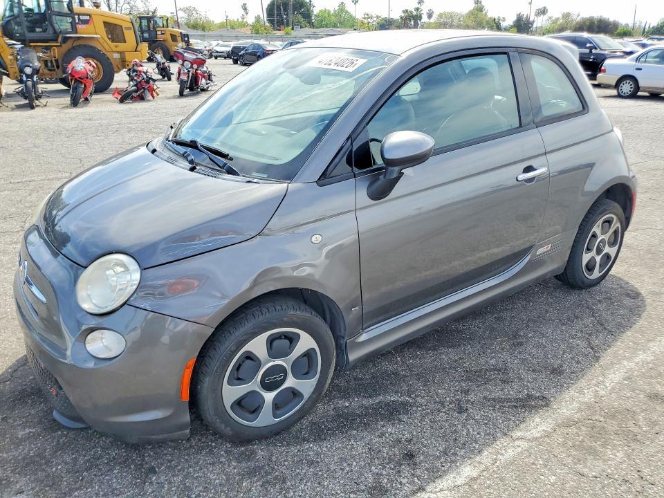 2013 FIAT 500 3C3CFFGEXDT744797