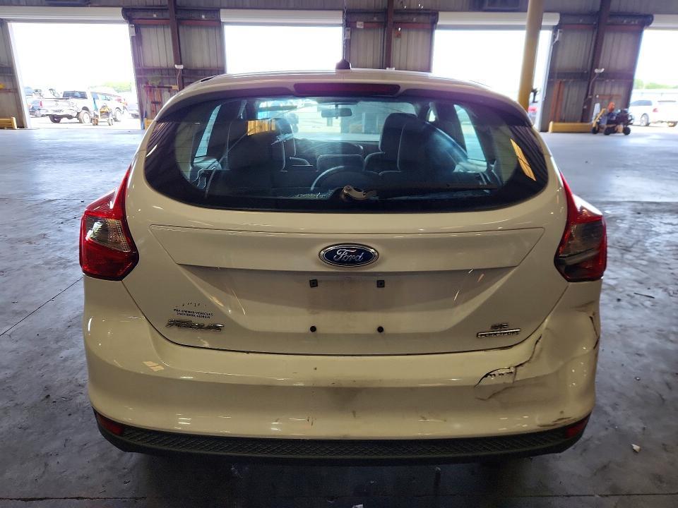 2013 FORD FOCUS SE — Фото 6 из 12