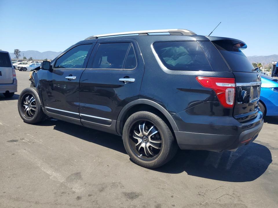 2013 FORD EXPLORER XLT — Фото 2 из 13