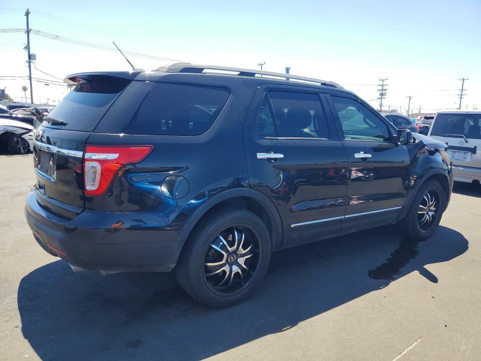 2013 FORD EXPLORER XLT — Фото 3 из 13