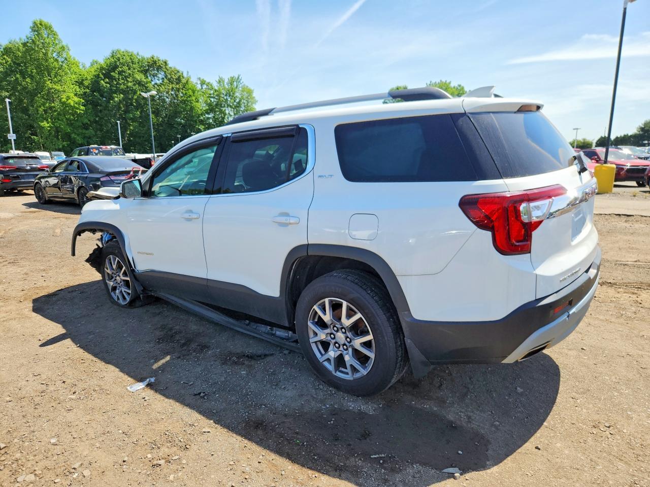 2020 GMC ACADIA SLT — Фото 2 из 13