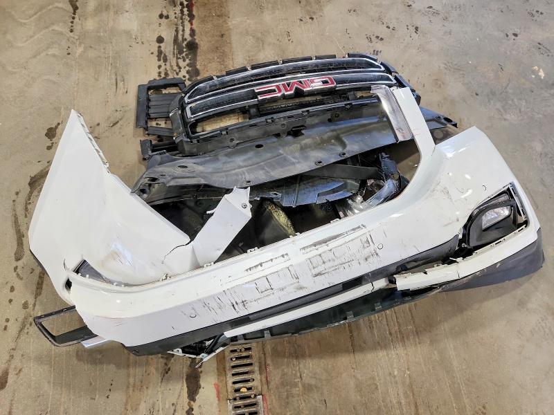 2020 GMC YUKON SLT — Фото 13 из 14