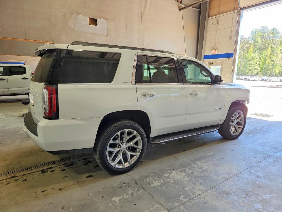 2020 GMC YUKON SLT — Фото 3 из 14