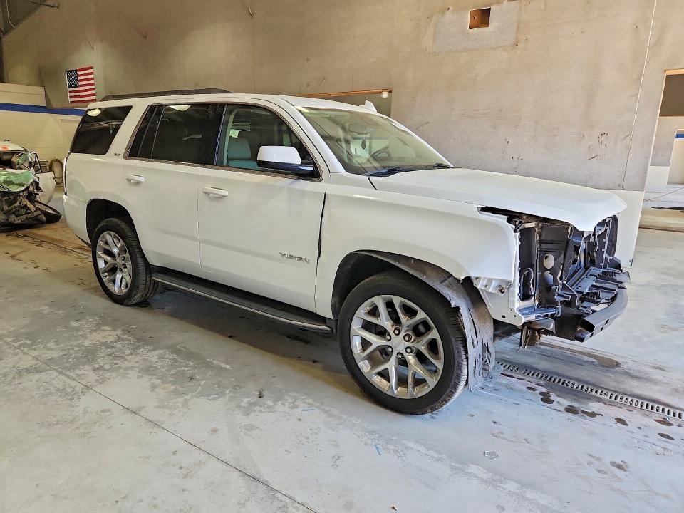 2020 GMC YUKON SLT — Фото 4 из 14