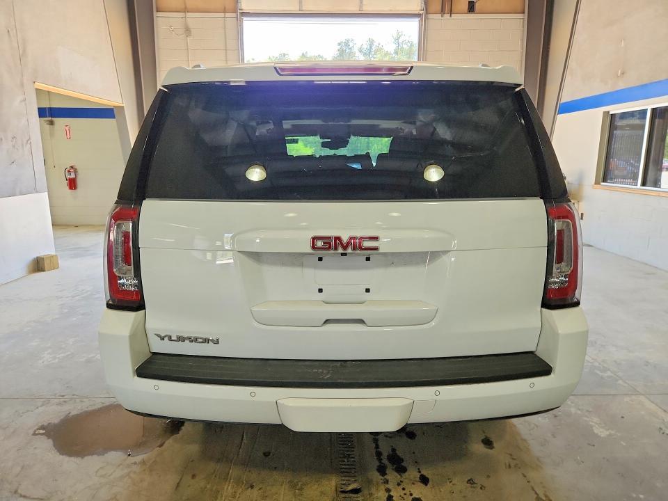 2020 GMC YUKON SLT — Фото 6 из 14