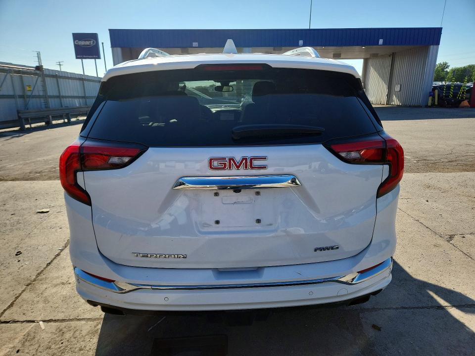 2020 GMC TERRAIN DENALI — Фото 6 из 13