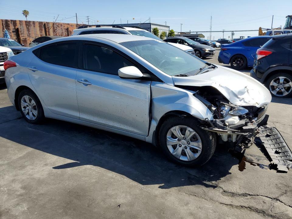 5NPDH4AE3DH415513 2013 HYUNDAI ELANTRA photo no. 4