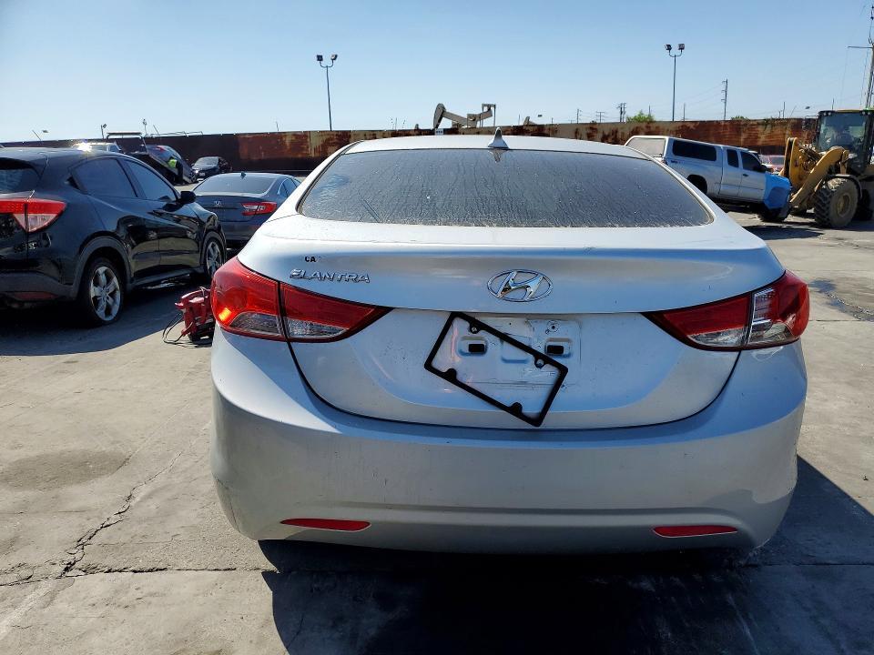 5NPDH4AE3DH415513 2013 HYUNDAI ELANTRA photo no. 6