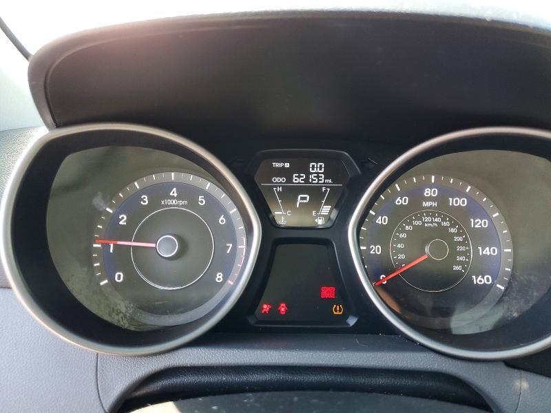 5NPDH4AE3DH415513 2013 HYUNDAI ELANTRA photo no. 9