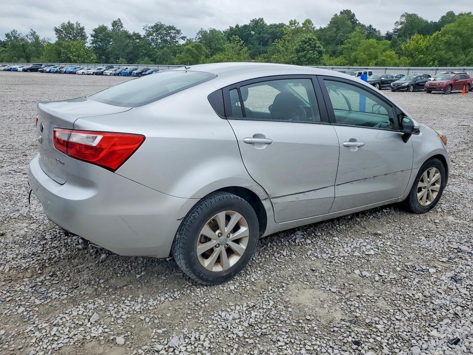 KNADN4A32D6201529 2013 KIA RIO photo no. 3