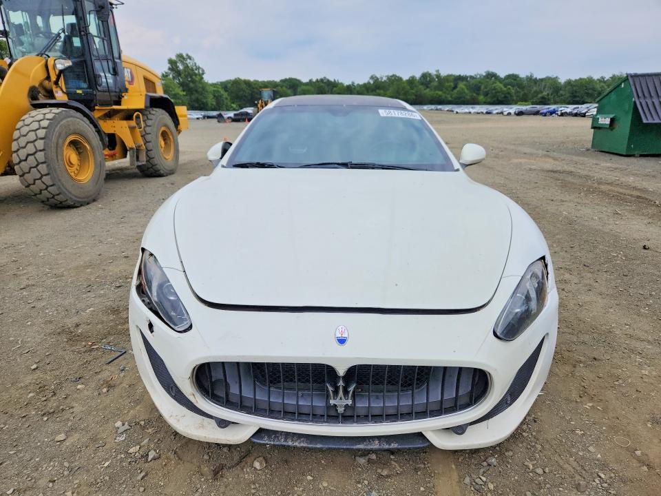 2013 MASERATI GRANTURISMO S — Фото 5 из 12