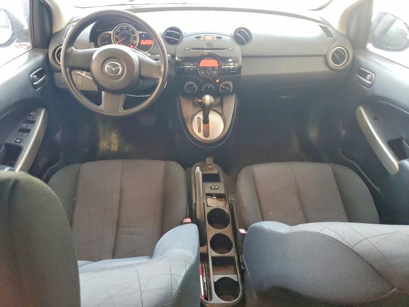 2013 MAZDA MAZDA2 — Фото 8 из 12