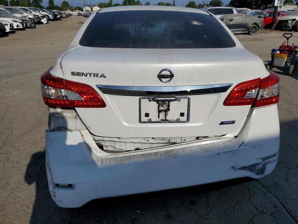 2013 NISSAN SENTRA S — Фото 6 из 12