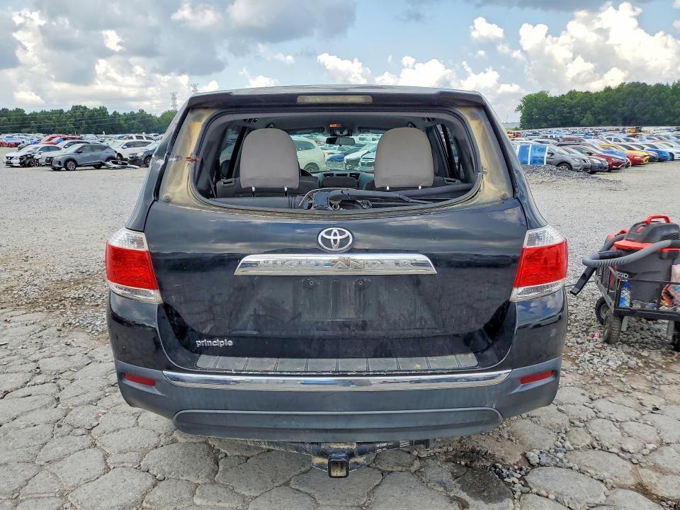 2013 TOYOTA HIGHLANDER BASE — Фото 6 из 13
