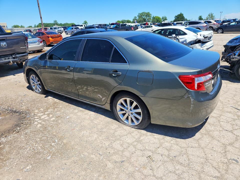 2013 TOYOTA CAMRY XLE — Фото 2 из 12