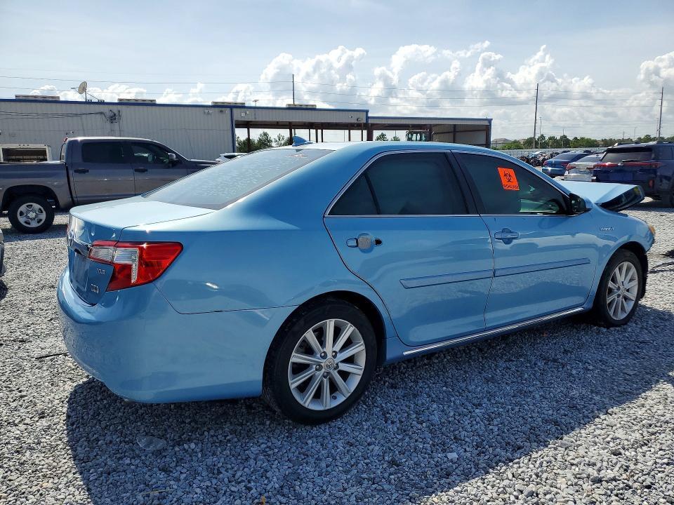 2013 TOYOTA CAMRY HYBRID XLE — Фото 3 из 12