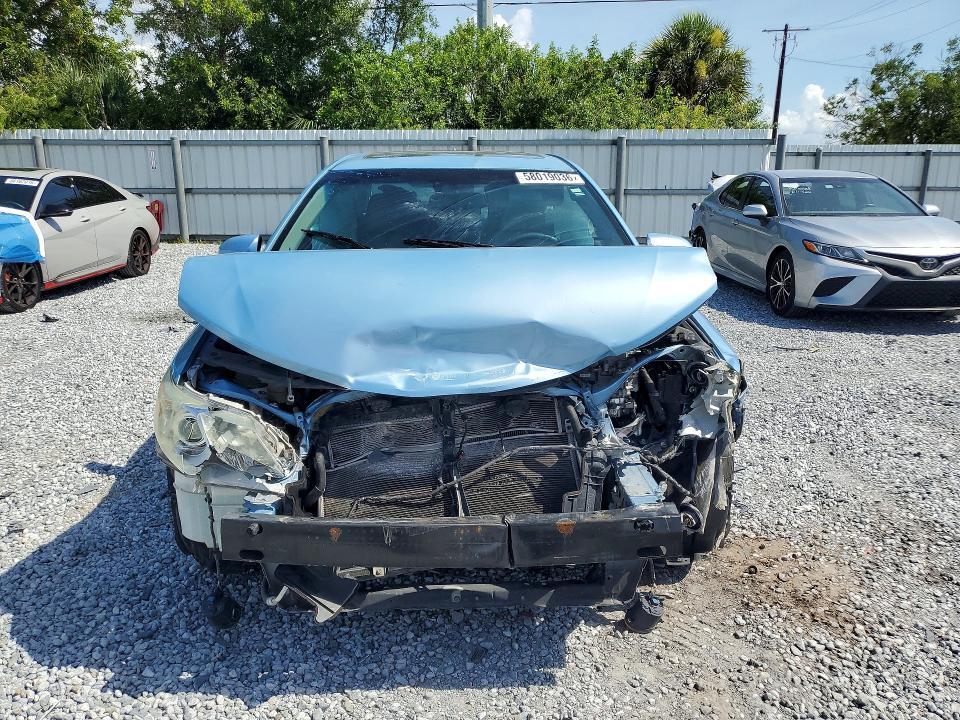 2013 TOYOTA CAMRY HYBRID XLE — Фото 5 из 12