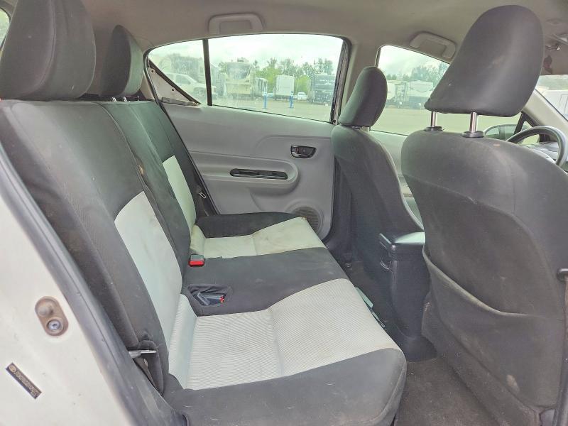 2013 TOYOTA PRIUS C TWO — Фото 10 из 12