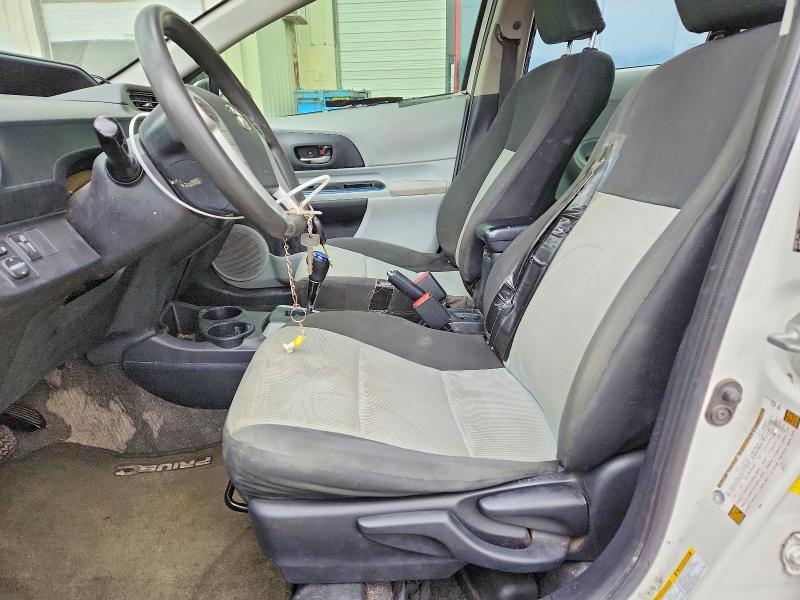 2013 TOYOTA PRIUS C TWO — Фото 7 из 12